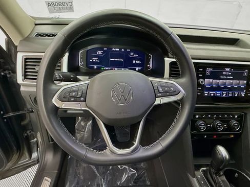 Used 2022 Volkswagen Atlas SE image 13