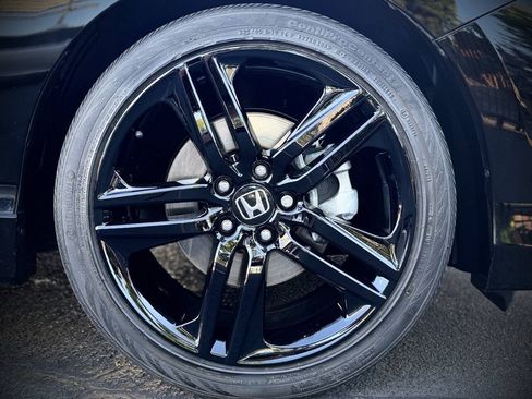Used 2016 Honda Accord Sport image 14