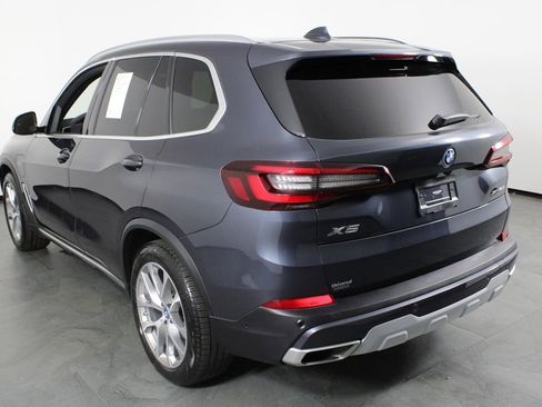 Used 2022 BMW X5 xDrive45e w/ Premium Package image 3