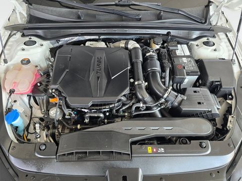 Used 2022 Kia K5 GT FWD image 12