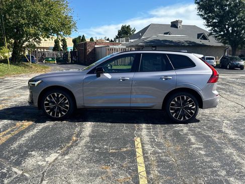 New 2026 Volvo XC60 B5 Ultra w/ Climate Package image 8