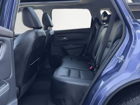 Used 2021 Nissan Rogue SL FWD image 12