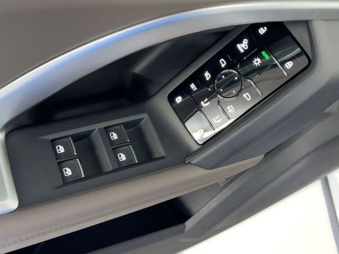 New 2025 Audi Q5 Premium Plus image 13