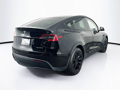 Used 2021 Tesla Model Y Long Range AWD/4WD image 9