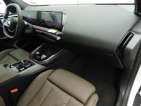 New 2026 BMW X3 xDrive30 w/ Convenience Package image 17