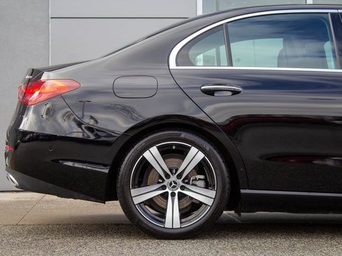 Used 2025 Mercedes-Benz C 300 4MATIC Sedan image 6
