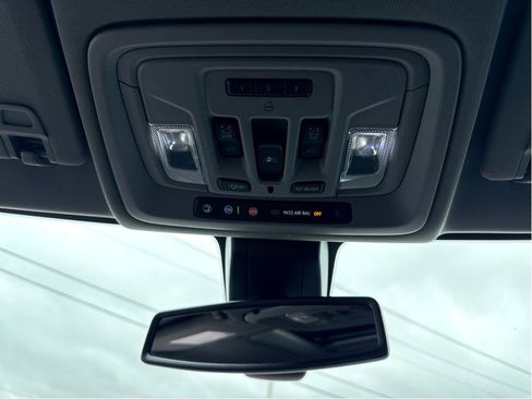 Used 2020 GMC Sierra 1500 SLT w/ SLT Premium Plus Package image 23