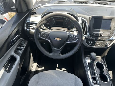 Certified 2023 Chevrolet Equinox LS w/ Driver Confidence II Package FWD image 10