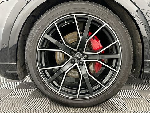 Used 2023 Audi Q8 Prestige w/ Prestige Package image 35