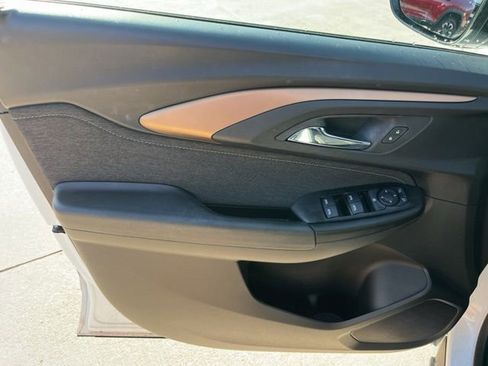 Used 2023 Chevrolet TrailBlazer ACTIV w/ Convenience Package image 12