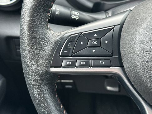 Used 2023 Nissan Kicks SR w/ SR Premium Package image 26