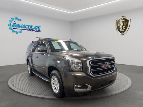 Used 2020 GMC Yukon XL SLT AWD/4WD image 7