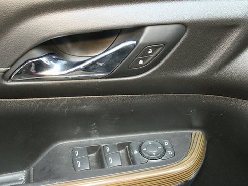 Used 2020 GMC Acadia SLE w/ GMC Pro Grade Package image 21