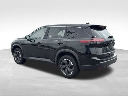 Used 2025 Nissan Rogue SV FWD image 3