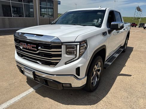 Used 2023 GMC Sierra 1500 SLT w/ SLT Premium Package AWD/4WD image 1