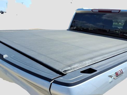 Used 2020 GMC Sierra 1500 SLE w/ SLE Value Package AWD/4WD image 23