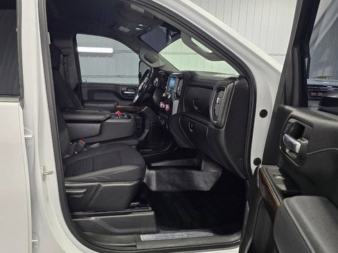 Used 2023 GMC Sierra 3500 SLE w/ SLE Convenience Package image 9