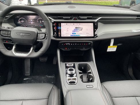 New 2026 Jeep Cherokee Limited AWD/4WD image 12