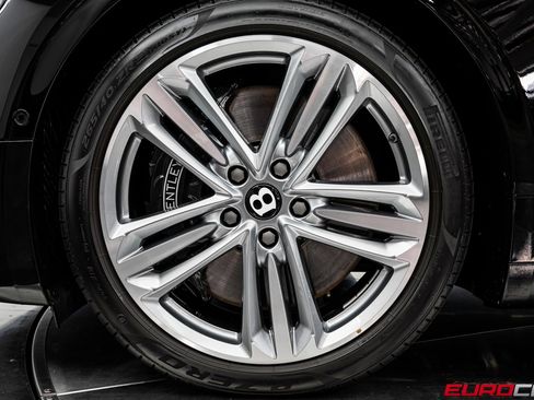 Used 2023 Bentley Continental GT Mulliner image 21