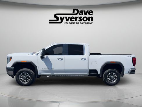 Used 2021 GMC Sierra 2500 SLT w/ SLT Convenience Package AWD/4WD image 2