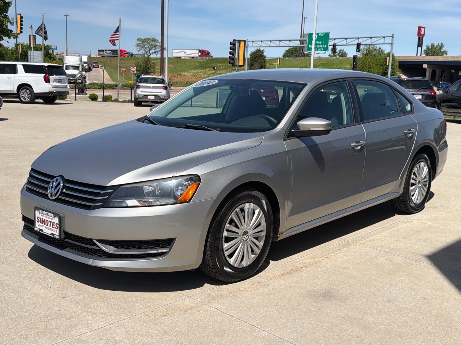 Used 2014 Volkswagen Passat 1.8T FWD image 4
