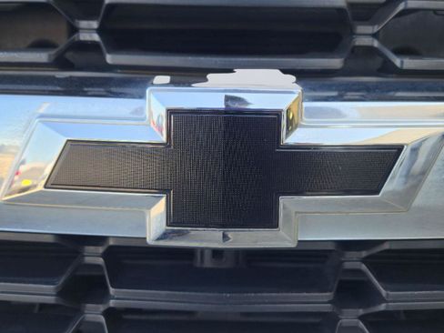 Used 2017 Chevrolet Silverado 1500 LT w/ Texas Edition RWD image 9