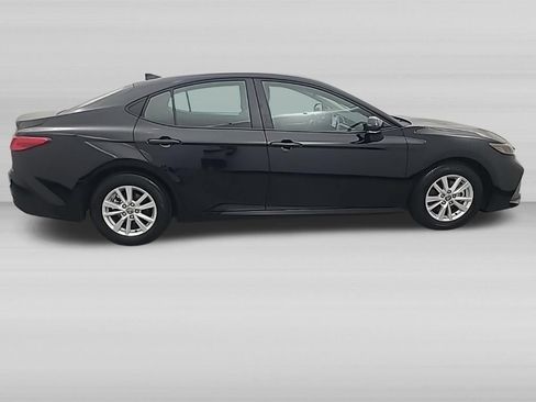 Used 2026 Toyota Camry LE FWD image 3