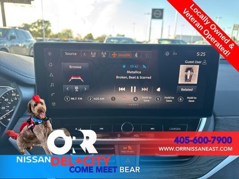 Used 2025 Nissan Altima 2.5 SL FWD image 19