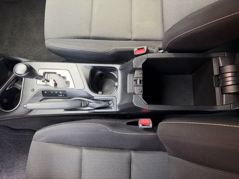 Used 2018 Toyota RAV4 XLE AWD/4WD image 41