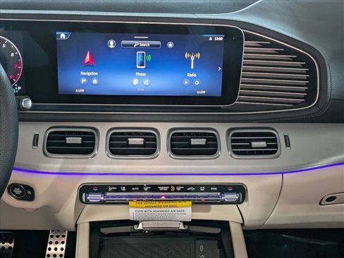 New 2026 Mercedes-Benz GLS 580 4MATIC image 15