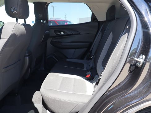 Used 2025 Chevrolet TrailBlazer LT AWD/4WD image 10