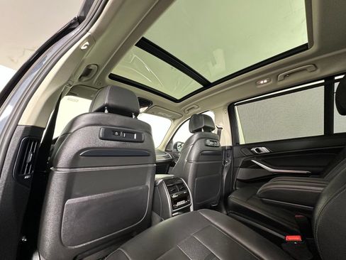 Used 2021 BMW X7 xDrive40i w/ Premium Package AWD/4WD image 22