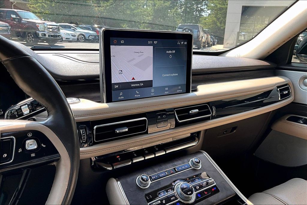 Used 2020 Lincoln Aviator Reserve w/ Equipment Group 202A AWD/4WD image 14