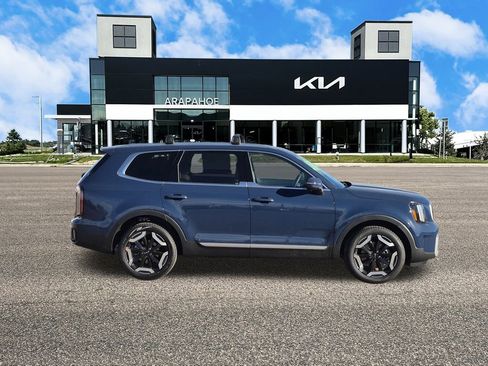 New 2025 Kia Telluride EX w/ EX Captain's Chair Package image 24