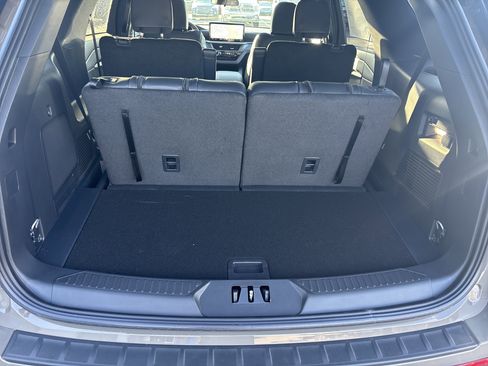 New 2026 Ford Explorer ST-Line image 5