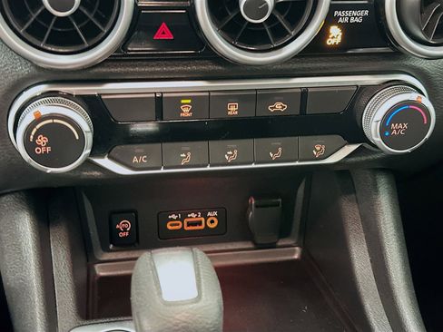 Used 2024 Nissan Sentra SV image 24