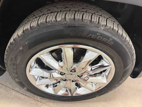 Used 2017 Jeep Cherokee Limited AWD/4WD image 12