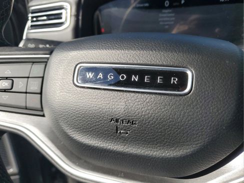 Used 2025 Jeep Wagoneer Series II image 28