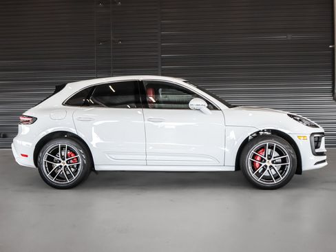 Used 2025 Porsche Macan S image 11