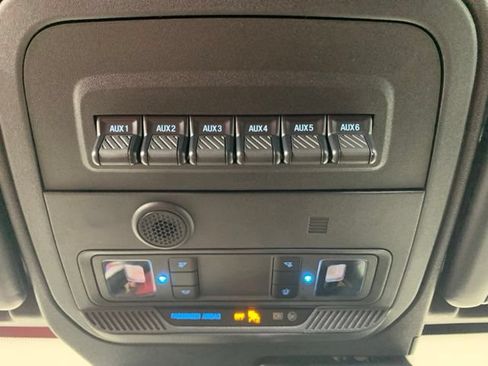Used 2023 Ford Bronco 2-Door AWD/4WD image 32