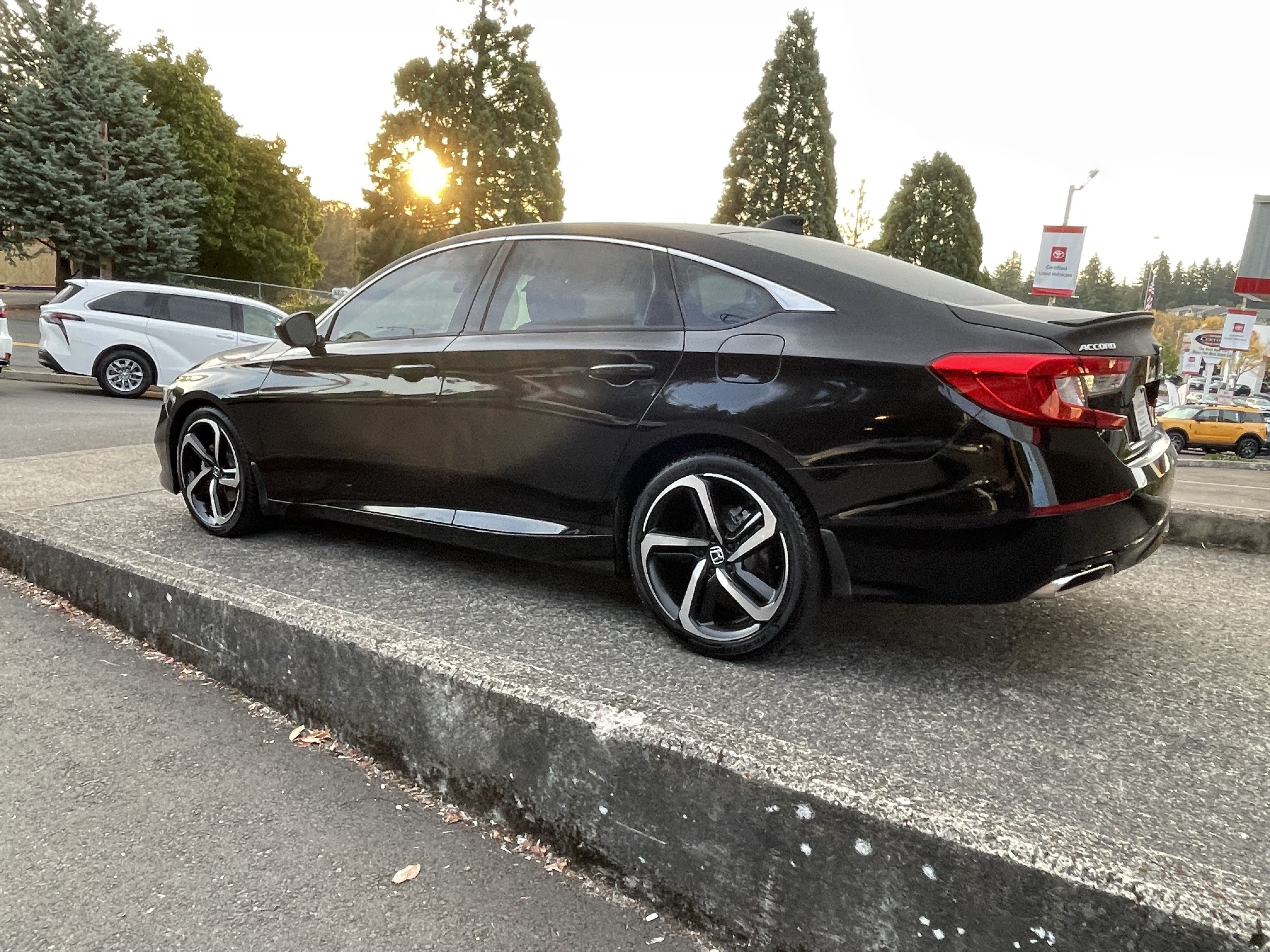 Used 2022 Honda Accord Sport image 5