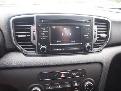 Used 2018 Kia Sportage LX FWD image 10