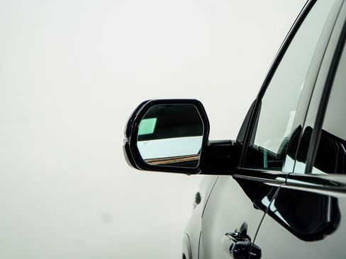 Used 2022 Toyota Tundra Platinum image 12