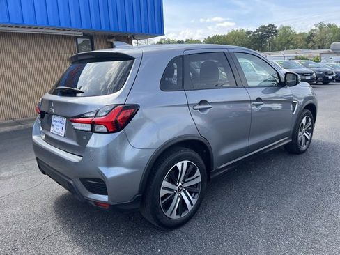 Used 2023 Mitsubishi Outlander Sport SE image 5