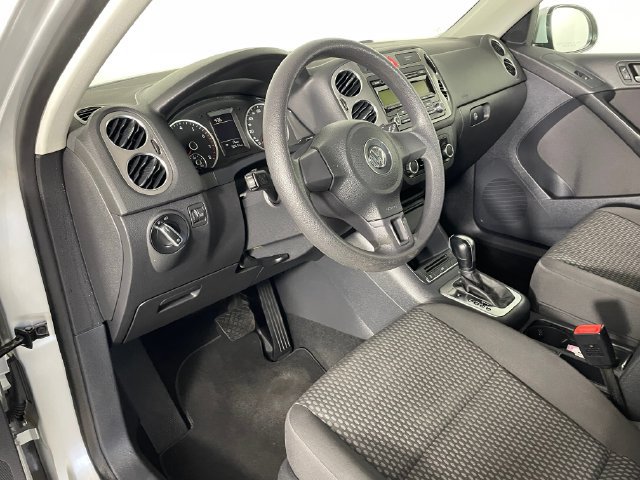 Used 2011 Volkswagen Tiguan S AWD/4WD image 3