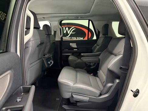 New 2025 Ford Expedition Max Active image 17