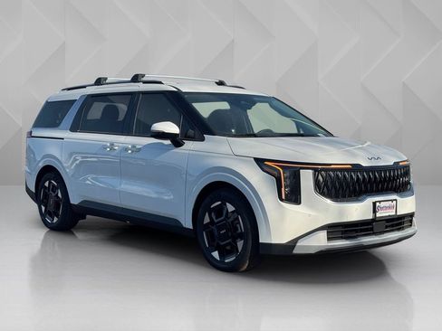 New 2026 Kia Carnival EX FWD image 4