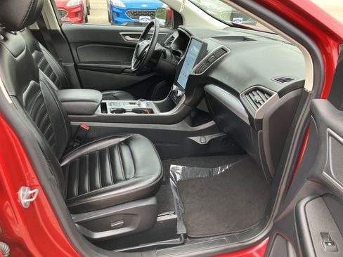 Used 2022 Ford Edge SEL w/ Convenience Package image 16