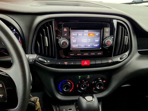 Used 2022 RAM ProMaster City Tradesman FWD image 17