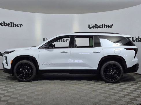 New 2026 Chevrolet Traverse RS w/ LPO, Floor Liner Package image 4